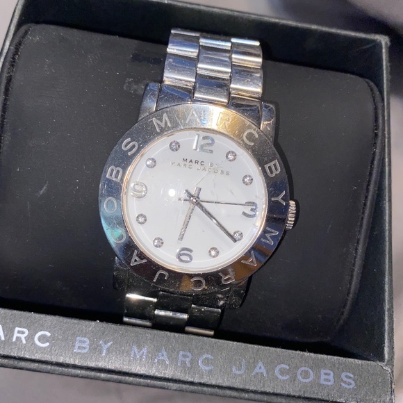 Marc Jacobs Watch - Picture 2 of 6